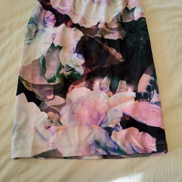 Formal Floral Pencil Skirt - Picture 1 of 3